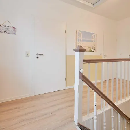 Haus Am Deich Holiday home Kellenhusen